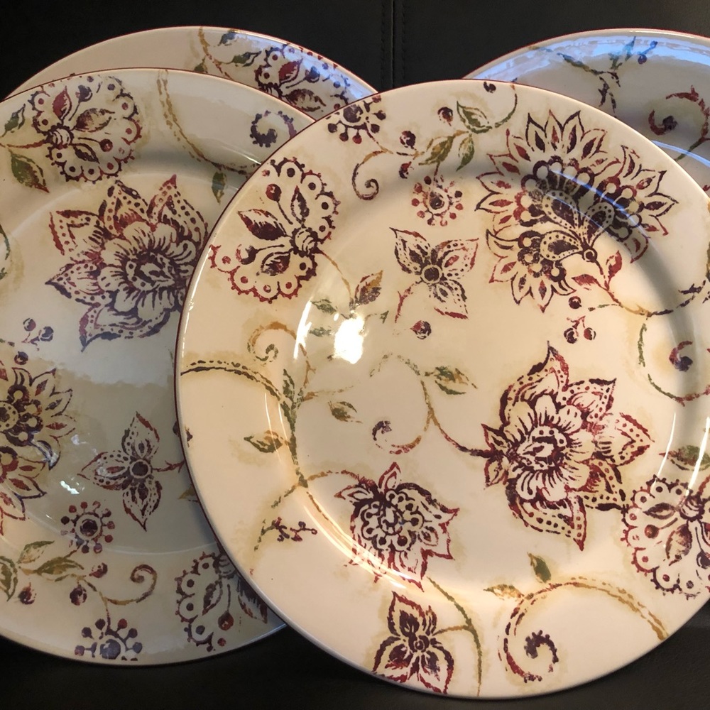 Pier 1 Imports set of 4 dinner dishes in “Josephine”. Beautiful! Hand painted